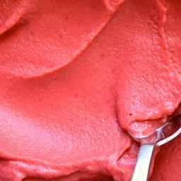 5-Minute Healthy Strawberry Frozen Yogurt - Just a Taste