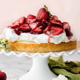 One Layer Strawberry Shortcake Cake
