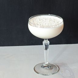 White Christmas Cocktail: A Cocktail Celebrating a White Christmas | The Drink Blog