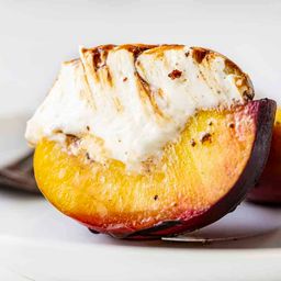 Grilled Peaches with Vanilla Chai Cream