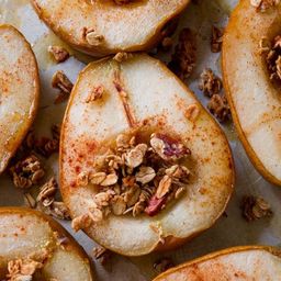 Simple Maple Vanilla Baked Pears