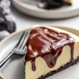 Baileys Cheesecake (Irish Cream Cheesecake) - My Baking Addiction
