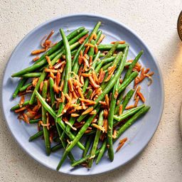 Haricots Verts Amandine (French-Style Green Beans With Almonds)